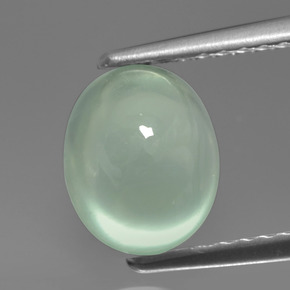 Prehnita verde natural 2,39ct, corte oval, translúcido