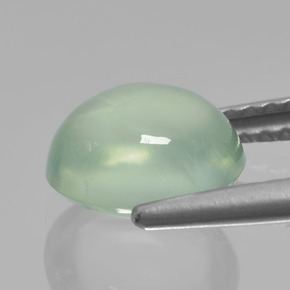 Prehnite Verde Sábio Muito Claro Natural 2.26ct, Corte Oval, Translúcido