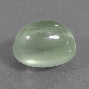 Prehnita verde natural 1,72ct, corte oval, translúcido