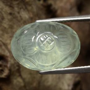 Prehnita verde muito claro natural 11,67ct, corte flor, translúcido