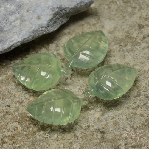 25.87ctw Natural Pêra Pêra Verde Prehnite, Flor cortada, Transparente