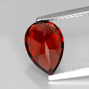 Granada piropo vermelho natural 2,22ct, formato de pêra, VVS-VS