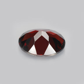 Granada piropo vermelho natural 2,86ct, corte oval, VVS-VS
