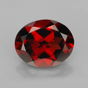 Granada piropo vermelho natural 3,07ct, corte oval, VVS-VS