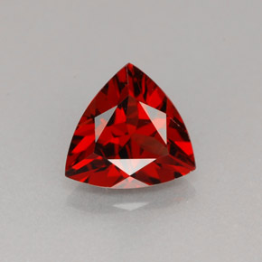 Granada piropo vermelho natural 1,68ct, trillion, VS