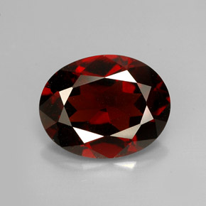 Granada piropo vermelho natural 2,59ct, corte oval, VS