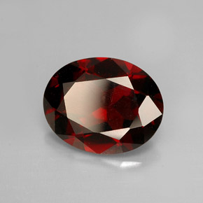 Granada piropo vermelho natural 2,59ct, corte oval, VS