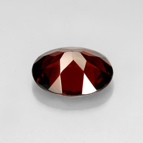Granada piropo vermelho natural 2,86ct, corte oval, VS