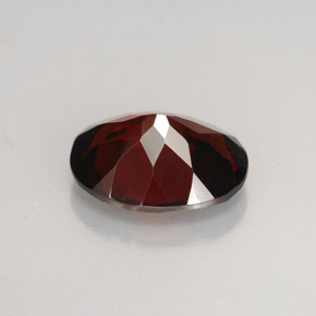 Granada piropo vermelho natural 2,82ct, corte oval, VVS-VS