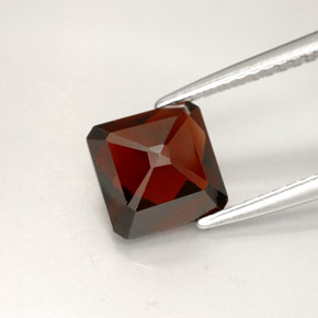 Granada piropo vermelho natural 2,25ct, corte esmeralda, VVS-VS
