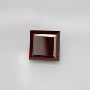 Granada piropo vermelho natural 2,88ct, quadrado, VS
