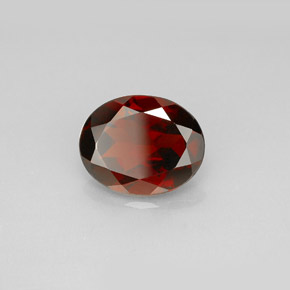 Granada piropo vermelho natural 2,98ct, corte oval, VS