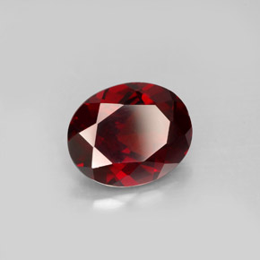 Granada piropo vermelho natural 3,09ct, corte oval, VS