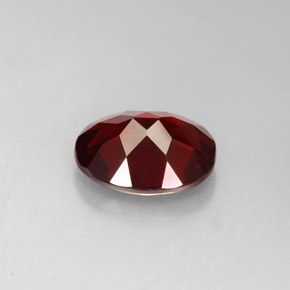 Granada piropo vermelho natural 3,09ct, corte oval, VS