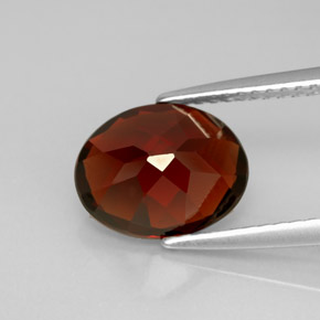 Granada piropo vermelho natural 2,95ct, corte oval, VS