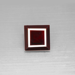 Granada piropo vermelho natural 2,58ct, quadrado, VS