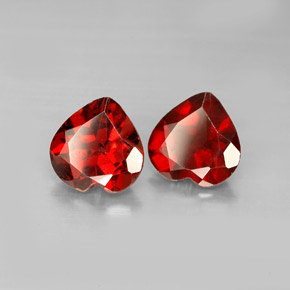 Pedras preciosas de Granada Piropo Vermelho escuro natural de  ct, Formato de coração, VS