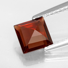 Granada piropo vermelho natural 1,28ct, quadrado, VVS-VS