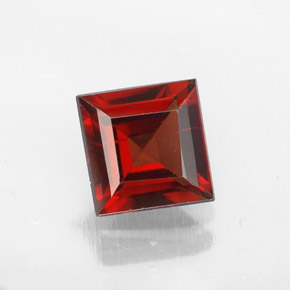 Granada piropo vermelho natural 1,31ct, quadrado, VS