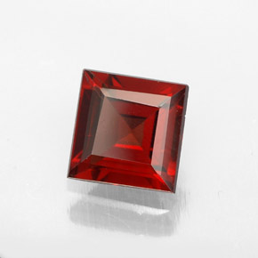 Granada piropo vermelho natural 1,31ct, quadrado, VS