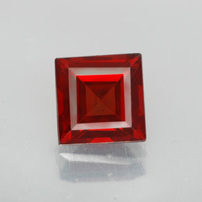 Granada piropo vermelho natural 1,34ct, quadrado, VVS-VS
