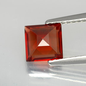Granada piropo vermelho natural 1,34ct, quadrado, VVS-VS