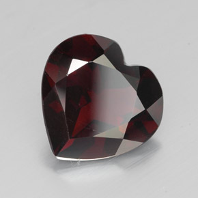 Granada piropo vermelho natural 3,08ct, formato de coração, VVS-VS