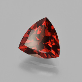 Granada piropo vermelho natural 1,92ct, trillion, VS