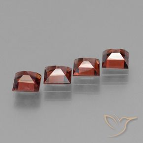 Pedras preciosas de Granada Piropo vermelho médio natural de 2.82 ct, Quadrado, VVS-VS