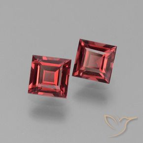 Pedras preciosas de Granada Piropo Vinho Tinto Profundo natural de 1.50 ct, Quadrado, VVS-VS