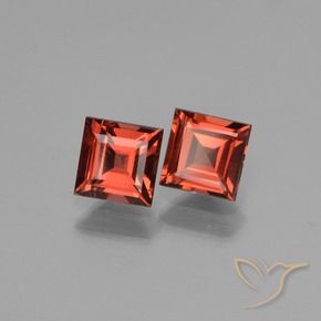 Pedras preciosas de Granada Piropo Vermelho escarlate natural de 1.59 ct, Quadrado, VS