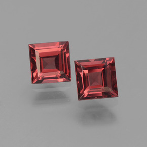 Pedras preciosas de Granada Piropo Vermelho escuro natural de 1.66 ct, Quadrado, VVS-VS
