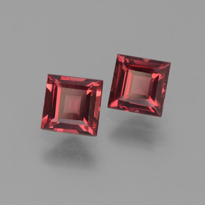 Pedras preciosas de Granada Piropo Vermelho escuro natural de 1.66 ct, Quadrado, VVS-VS