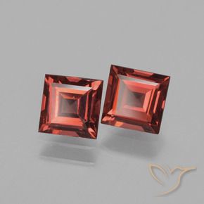 Pedras preciosas de Granada Piropo vermelho médio natural de 1.47 ct, Quadrado, VVS-VS