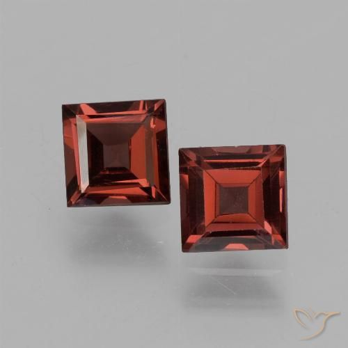 1.55ctw Natural Vermelho escuro Granada Piropo, Quadrado, VVS-VS