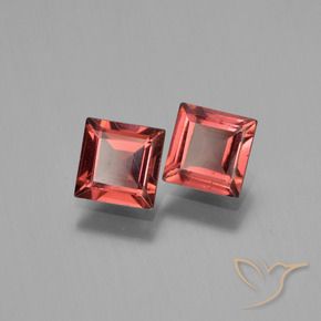 Pedras preciosas de Granada Piropo Vermelho escarlate natural de 1.47 ct, Quadrado, VVS-VS