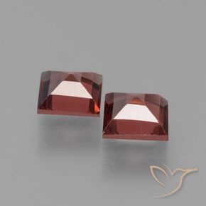 Pedras preciosas de Granada Piropo Vinho Tinto Profundo natural de 1.51 ct, Quadrado, VS