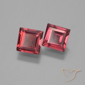 Pedras preciosas de Granada Piropo Vinho Tinto Profundo natural de 1.54 ct, Quadrado, VVS