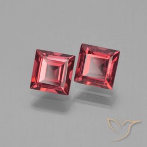 Pedras preciosas de Granada Piropo Vermelho médio-escuro natural de 1.57 ct, Quadrado, VS