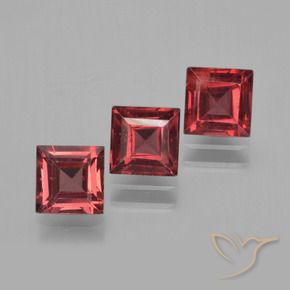 Pedras preciosas de Granada Piropo vermelho médio natural de 2.70 ct, Quadrado, VS