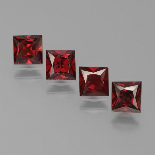 Pedras preciosas de Granada Piropo Vermelho Sangue Profundo natural de 2.99 ct, Quadrado, VVS-VS
