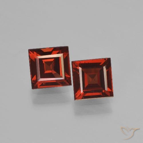1.55ctw Natural Vermelho escuro Granada Piropo, Quadrado, VVS-VS