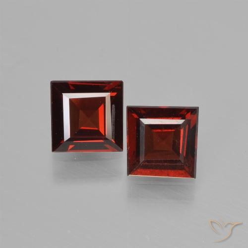 1.33ctw Natural Vermelho escuro Granada Piropo, Quadrado, VVS-VS
