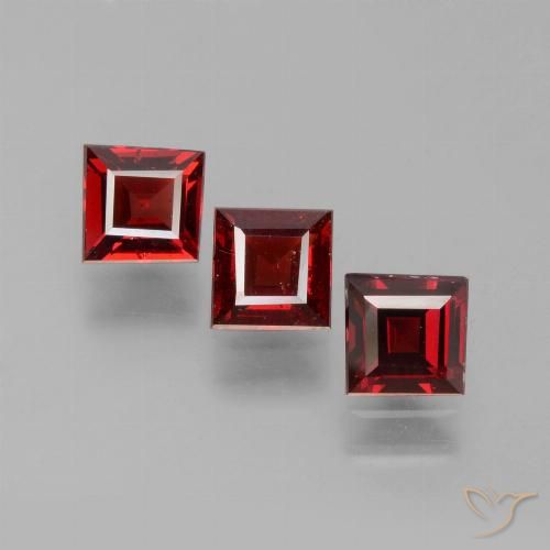 1.70ctw Natural Vermelho Sangue Profundo Granada Piropo, Quadrado, VS