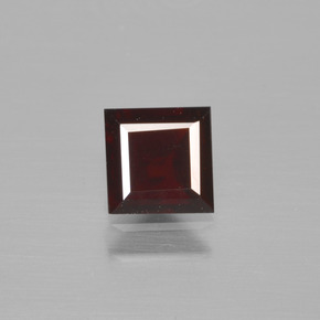 Granada piropo vermelho natural 0,64ct, quadrado, VS