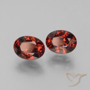Pedras preciosas de Granada Piropo Vermelho escuro natural de 3.57 ct, oval, VVS-VS