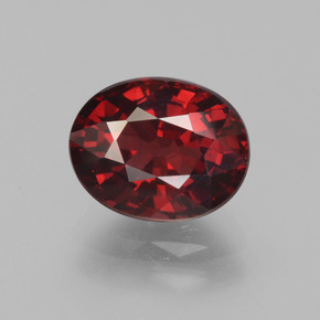 Granada piropo vermelho natural 3,75ct, corte oval, VVS-VS