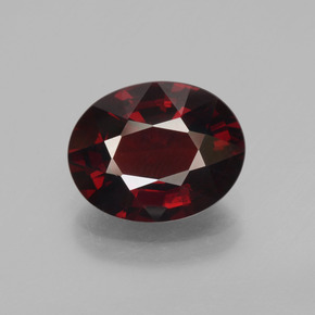 Granada piropo vermelho natural 3,30ct, corte oval, VVS-VS