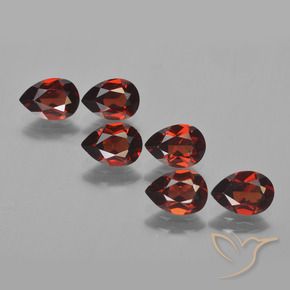 Pedras preciosas de Granada Piropo Vermelho escuro natural de 4.96 ct, Formato de pêra, VVS-VS