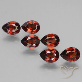 Pedras preciosas de Granada Piropo vermelho médio natural de 5.07 ct, Formato de pêra, VS